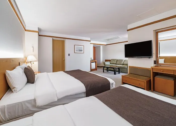 Hotel Commodore