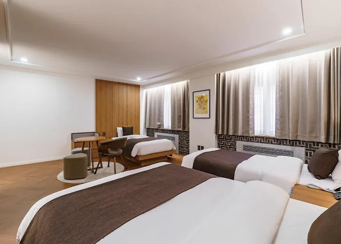 Hotel Commodore 4*