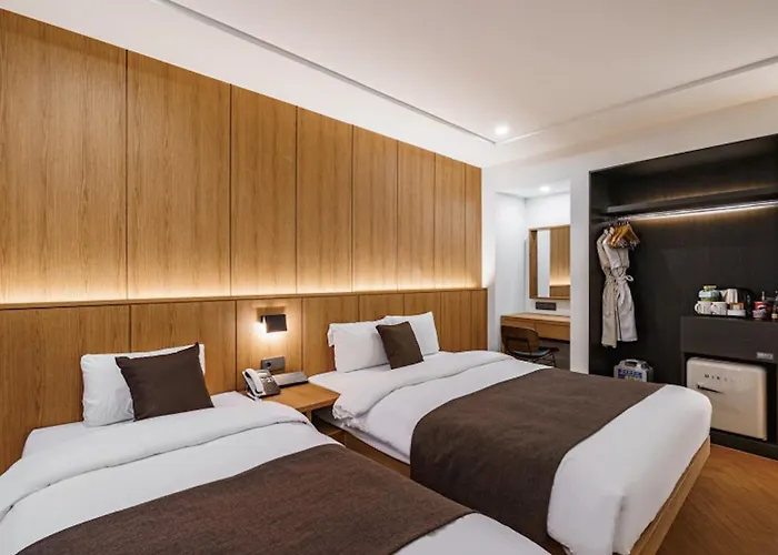 Commodore Hotel Busan