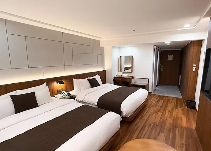 Commodore Hotel Busan